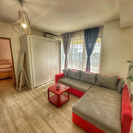 Fancy Apartament Promenada Balcon Panoramic, Parcare, Incalzire Pardoseala, Self Check In Craiova Kültér fotó